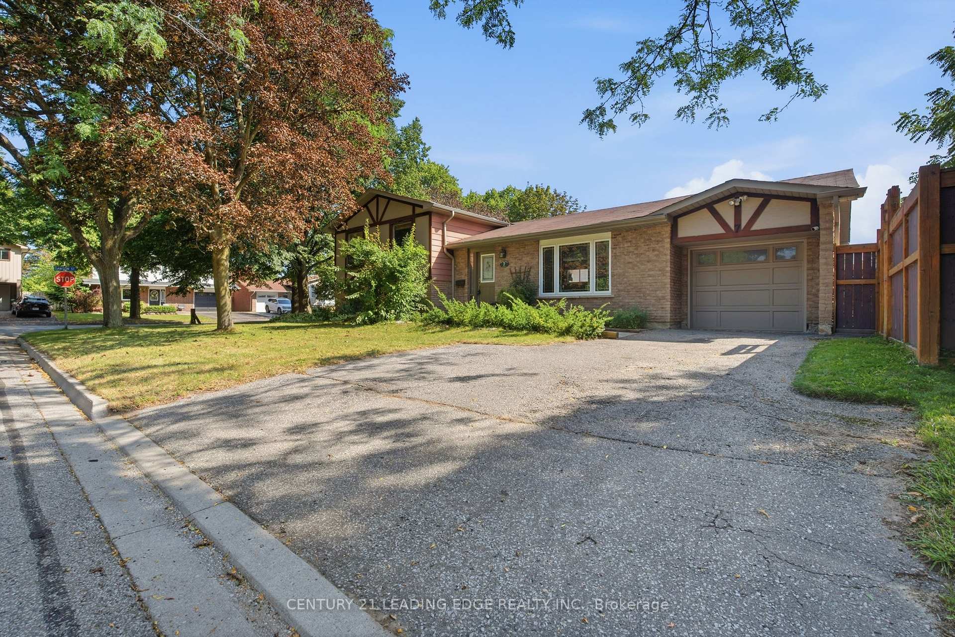 Photo 5 of 7 Dawson Street, Whitby, Lynde Creek — HOMEH