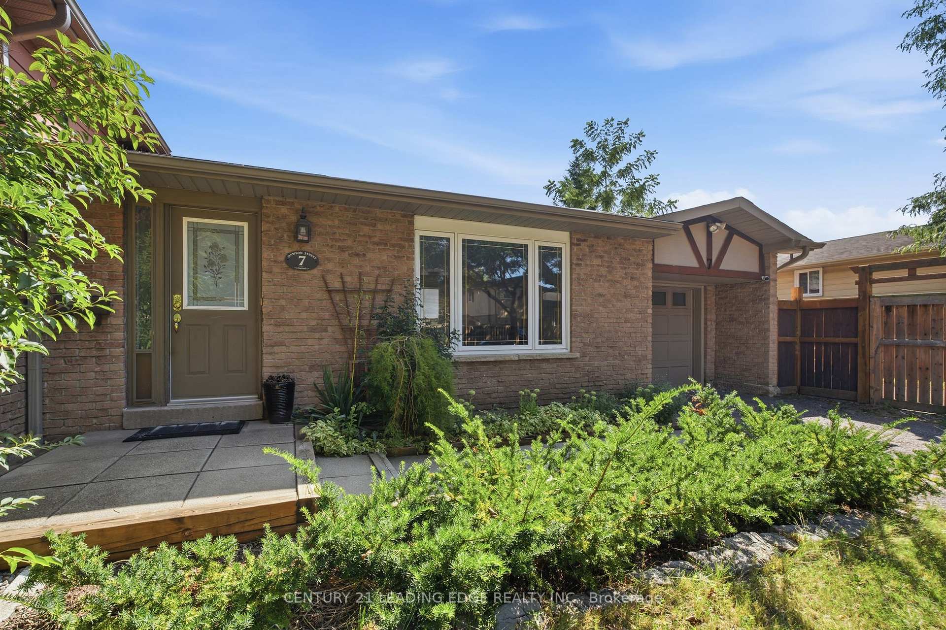 Photo 6 of 7 Dawson Street, Whitby, Lynde Creek — HOMEH