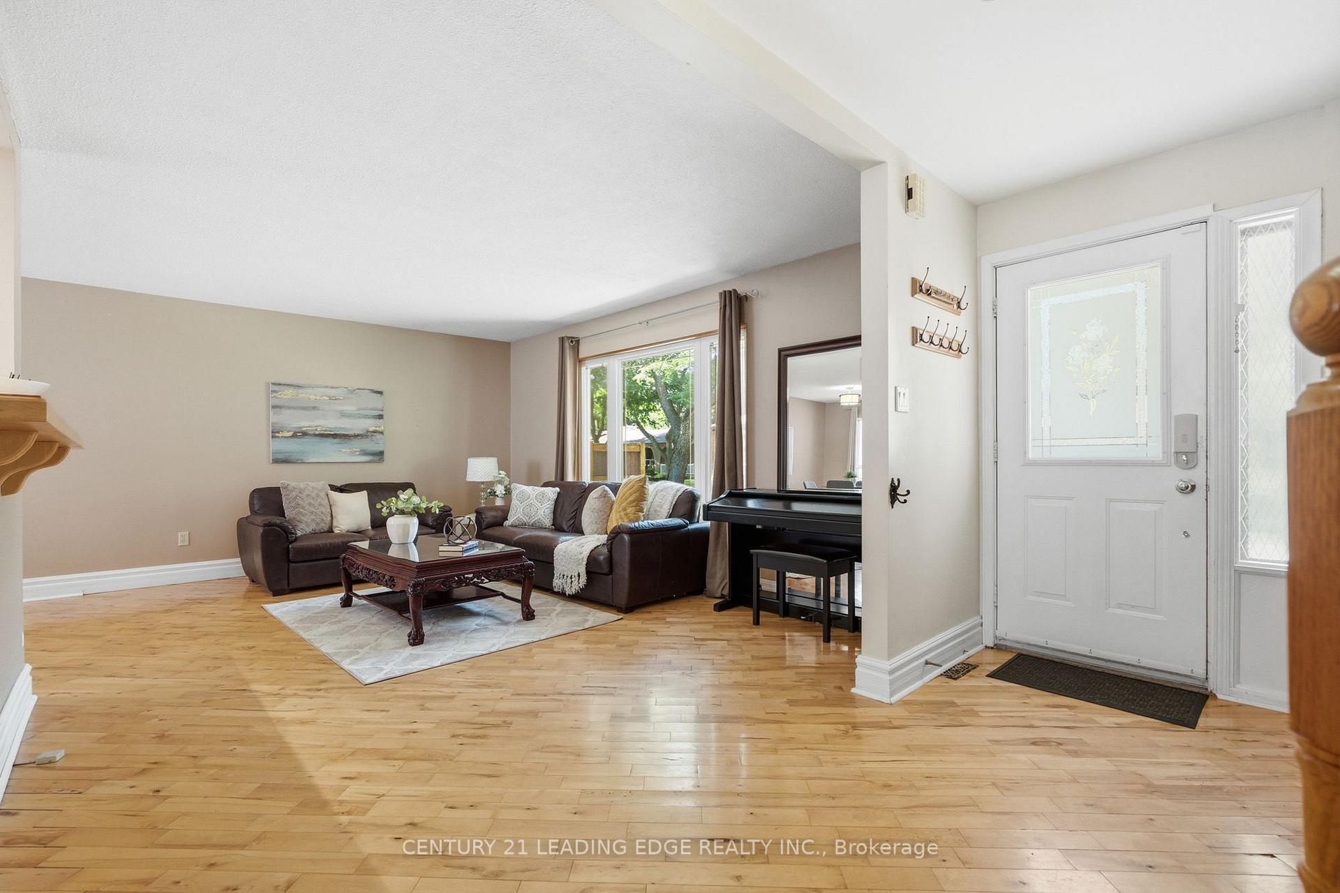 Photo 8 of 7 Dawson Street, Whitby, Lynde Creek — HOMEH
