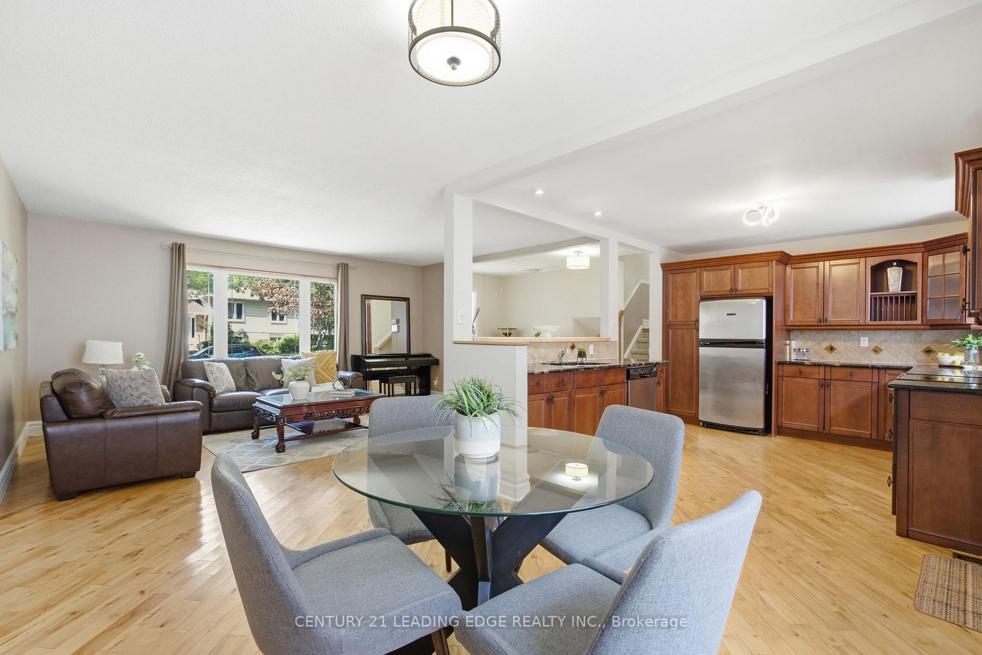 Photo 14 of 7 Dawson Street, Whitby, Lynde Creek — HOMEH