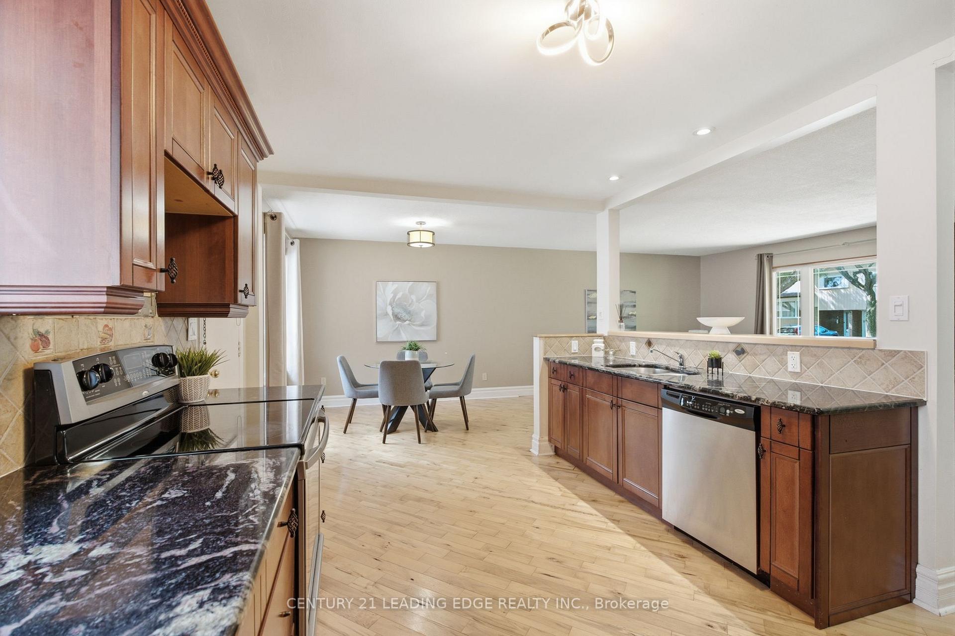 Photo 17 of 7 Dawson Street, Whitby, Lynde Creek — HOMEH