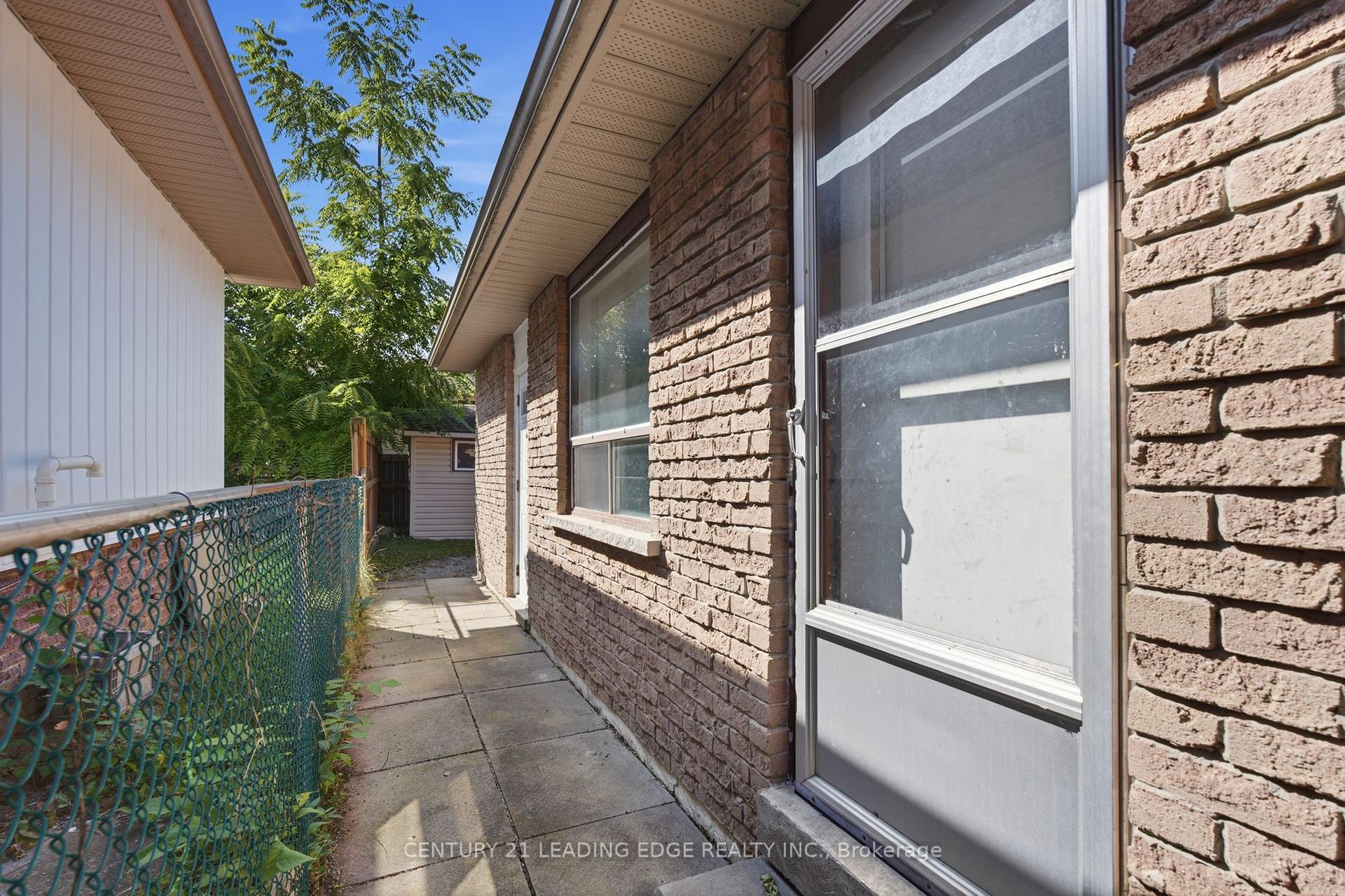 Photo 38 of 7 Dawson Street, Whitby, Lynde Creek — HOMEH