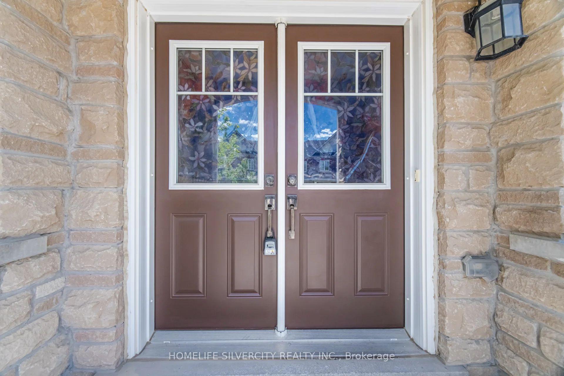 Photo 5 of 5 Baffin Crescent, Brampton, Northwest Brampton — HOMEH