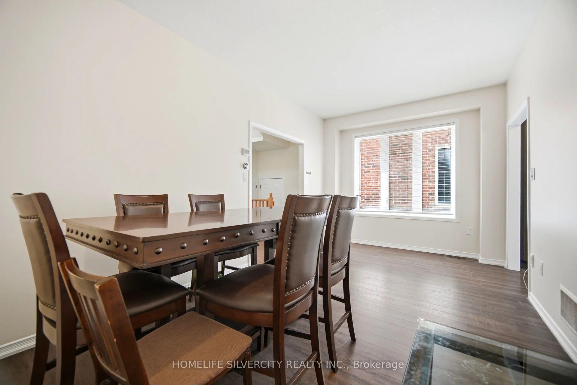 Photo 8 of 5 Baffin Crescent, Brampton, Northwest Brampton — HOMEH