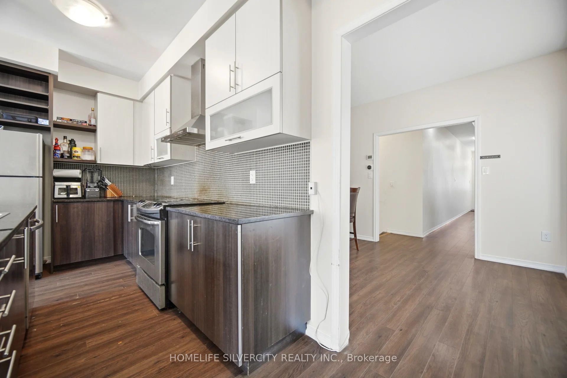 Photo 9 of 5 Baffin Crescent, Brampton, Northwest Brampton — HOMEH