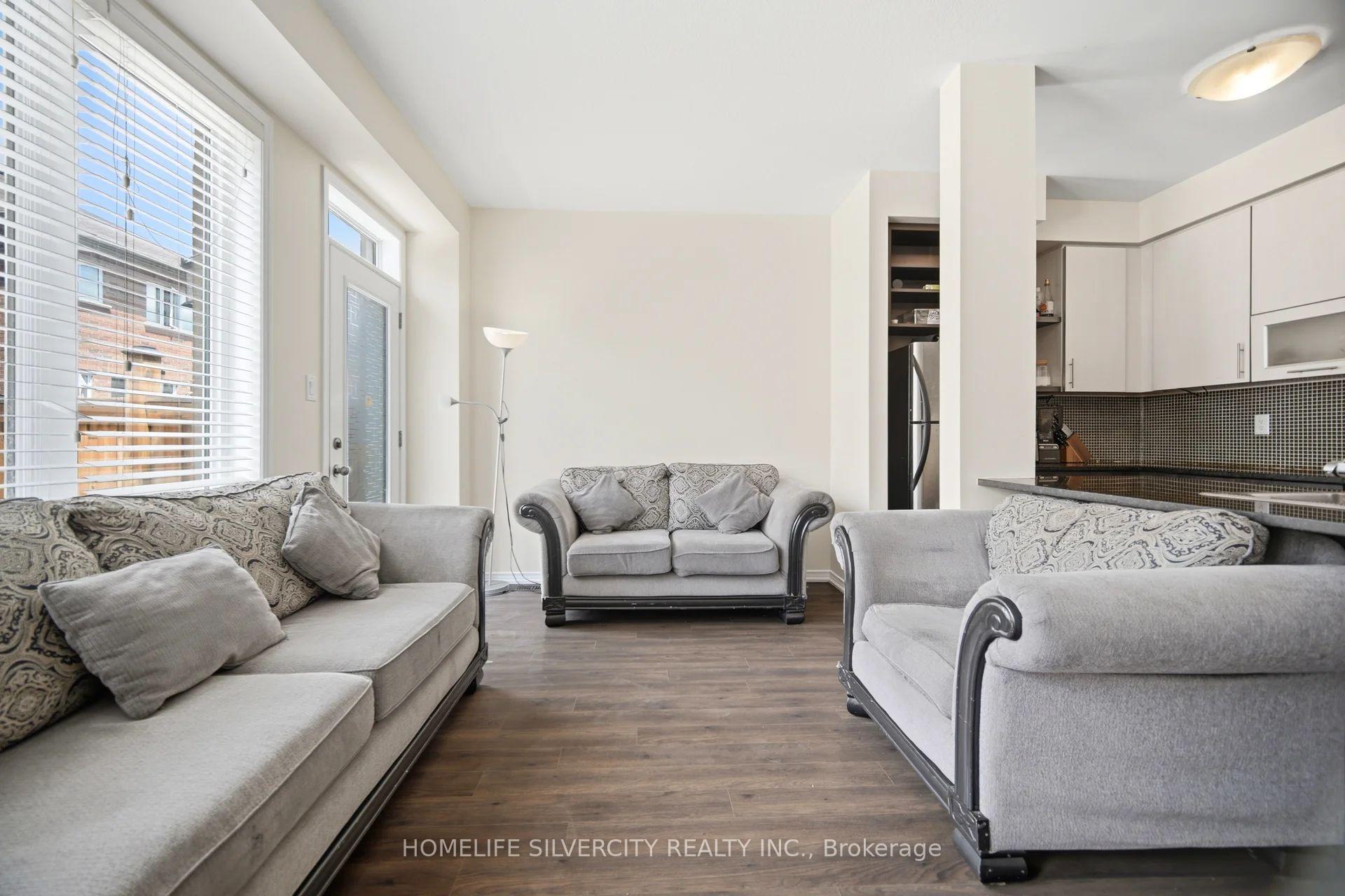 Photo 12 of 5 Baffin Crescent, Brampton, Northwest Brampton — HOMEH