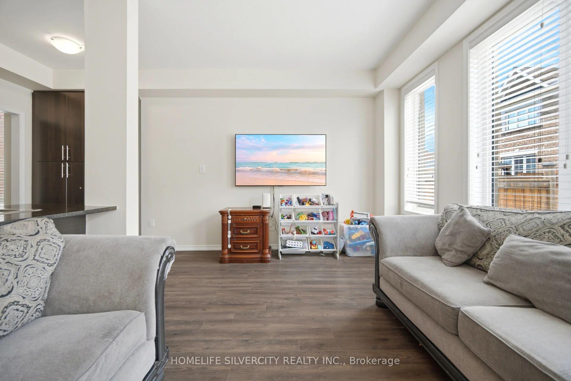 Photo 14 of 5 Baffin Crescent, Brampton, Northwest Brampton — HOMEH