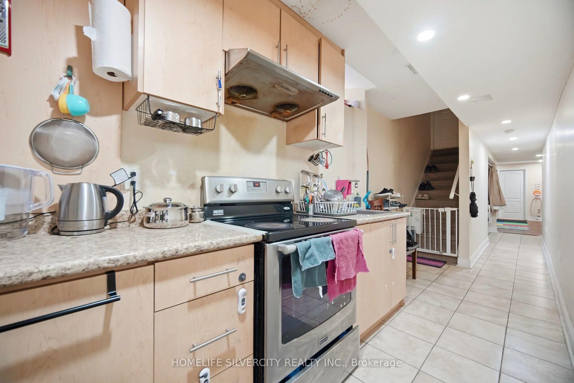 Photo 41 of 5 Baffin Crescent, Brampton, Northwest Brampton — HOMEH