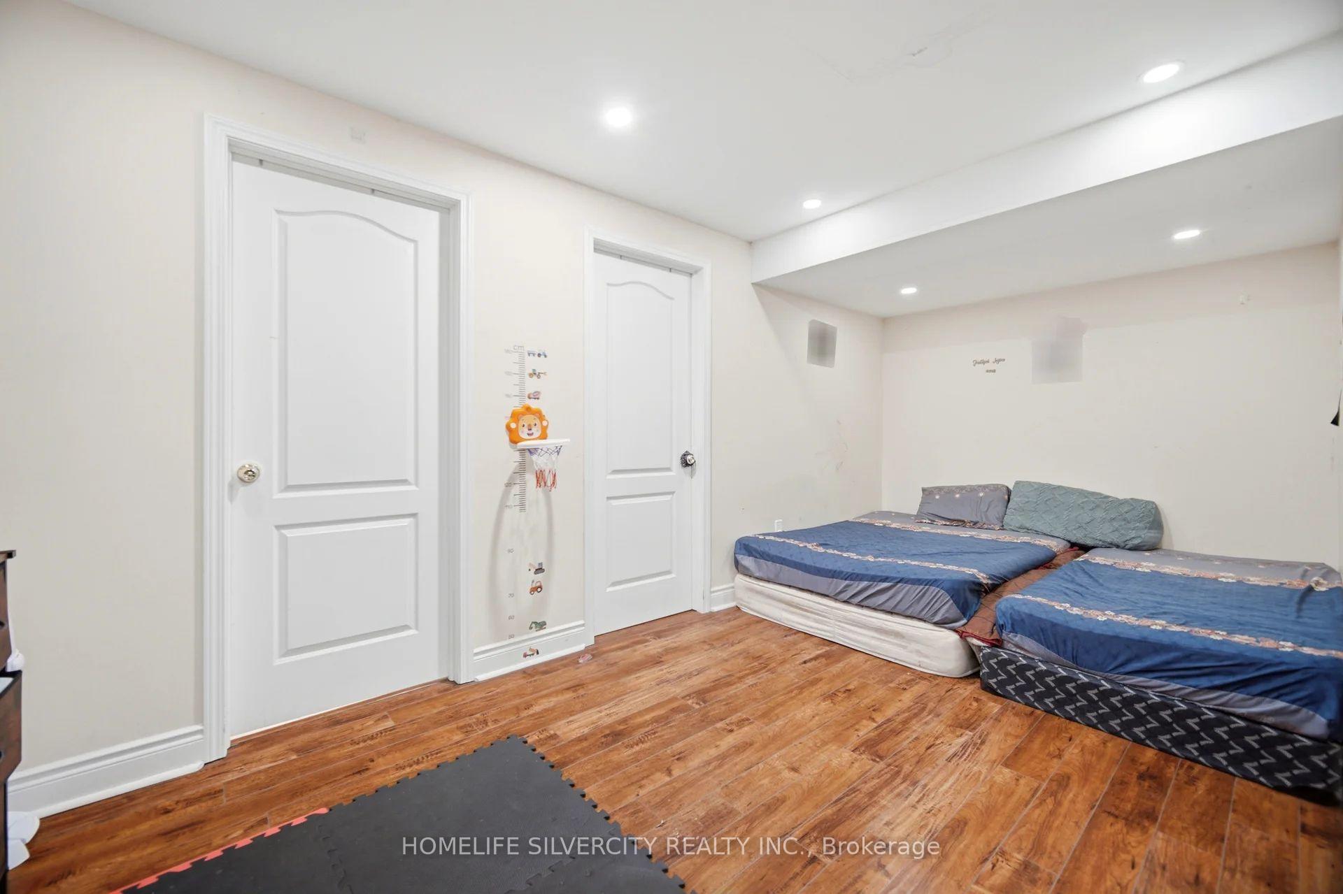 Photo 45 of 5 Baffin Crescent, Brampton, Northwest Brampton — HOMEH
