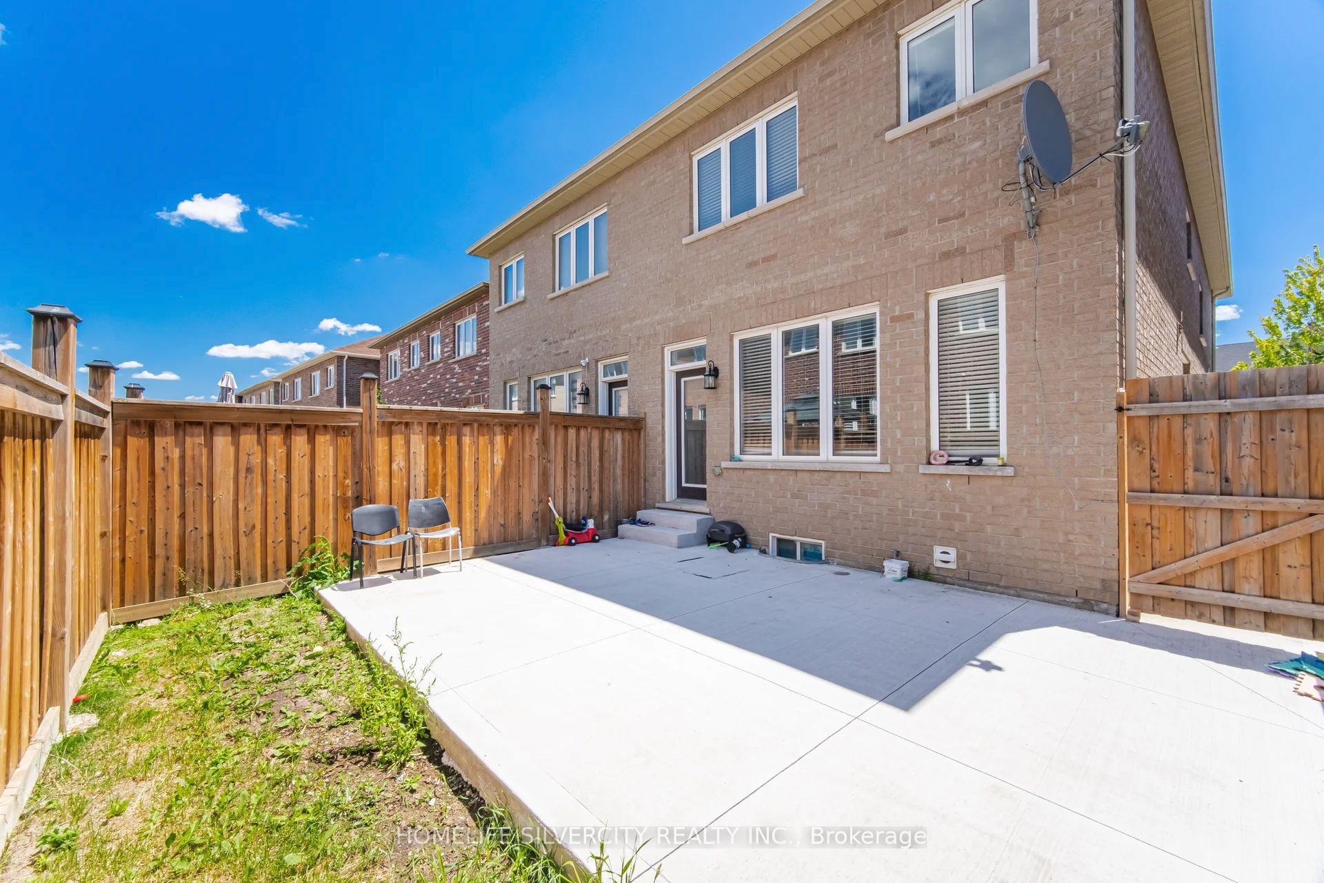 Photo 50 of 5 Baffin Crescent, Brampton, Northwest Brampton — HOMEH