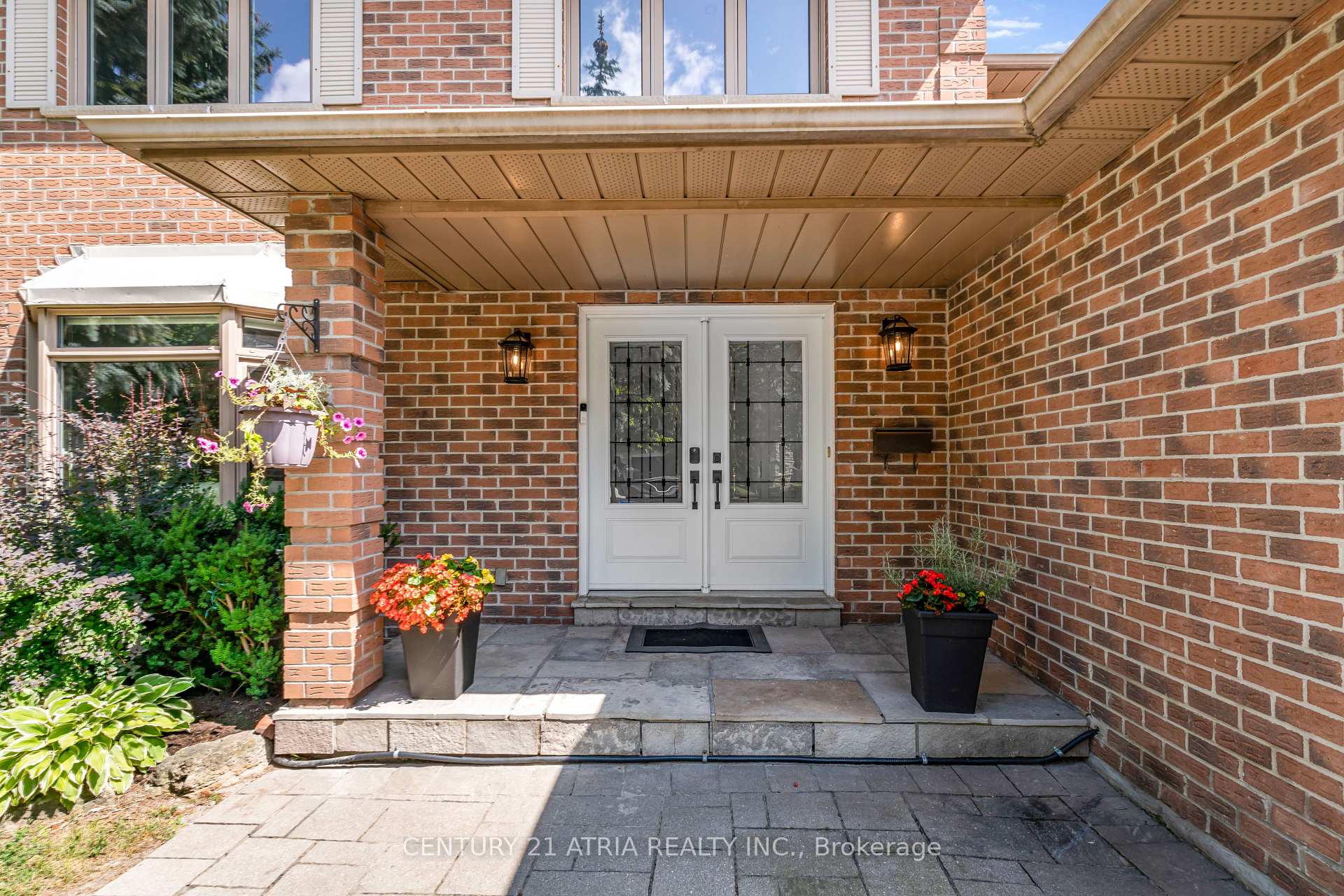 Photo 2 of 57 Ashfield Drive, Richmond Hill, Oak Ridges Lake Wilcox — HOMEH