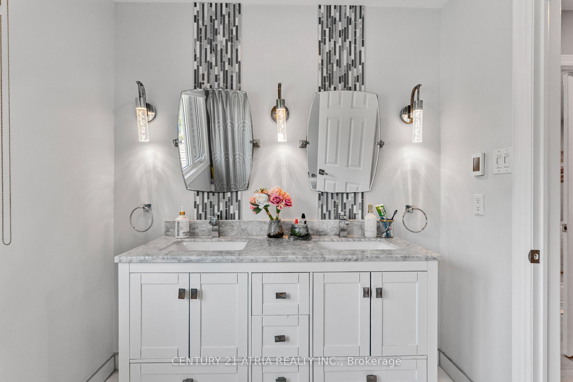 Photo 31 of 57 Ashfield Drive, Richmond Hill, Oak Ridges Lake Wilcox — HOMEH