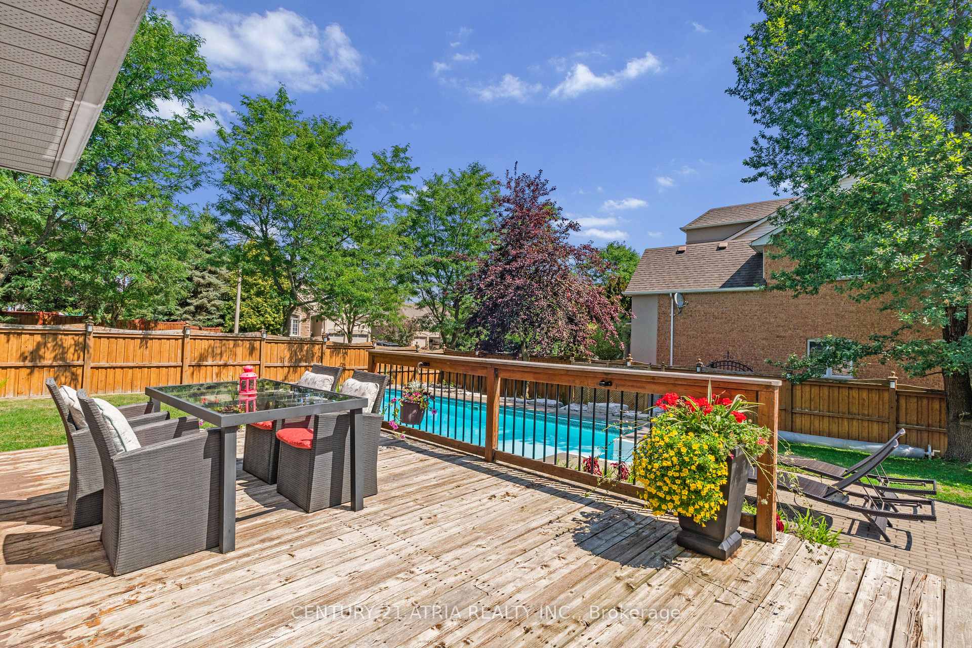 Photo 41 of 57 Ashfield Drive, Richmond Hill, Oak Ridges Lake Wilcox — HOMEH