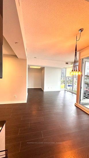 Photo 5 of Unit 707, 72 Esther Shiner Boulevard, North York, Bayview Village — HOMEH