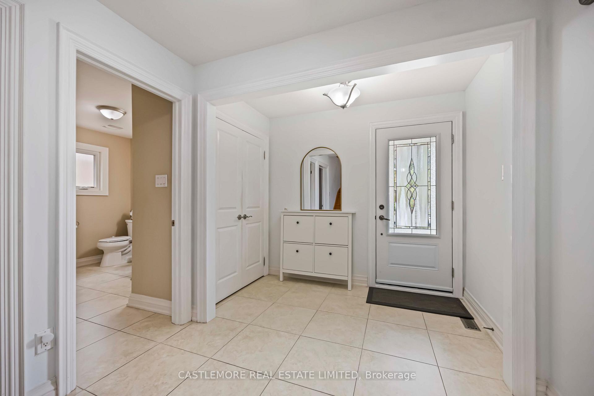 Photo 3 of 119 Spring Town Road, Vaughan, East Woodbridge — HOMEH