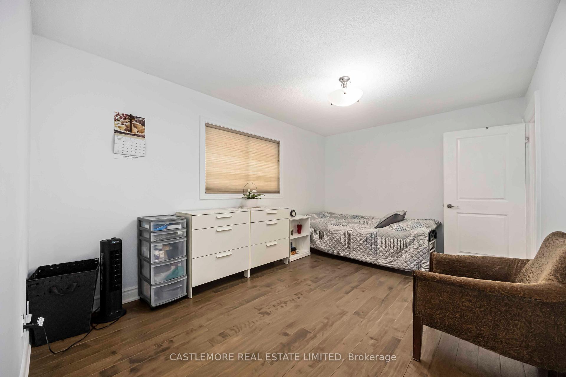 Photo 14 of 119 Spring Town Road, Vaughan, East Woodbridge — HOMEH