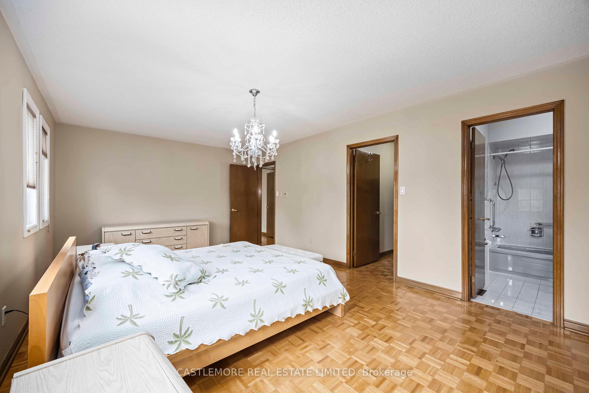 Photo 17 of 119 Spring Town Road, Vaughan, East Woodbridge — HOMEH