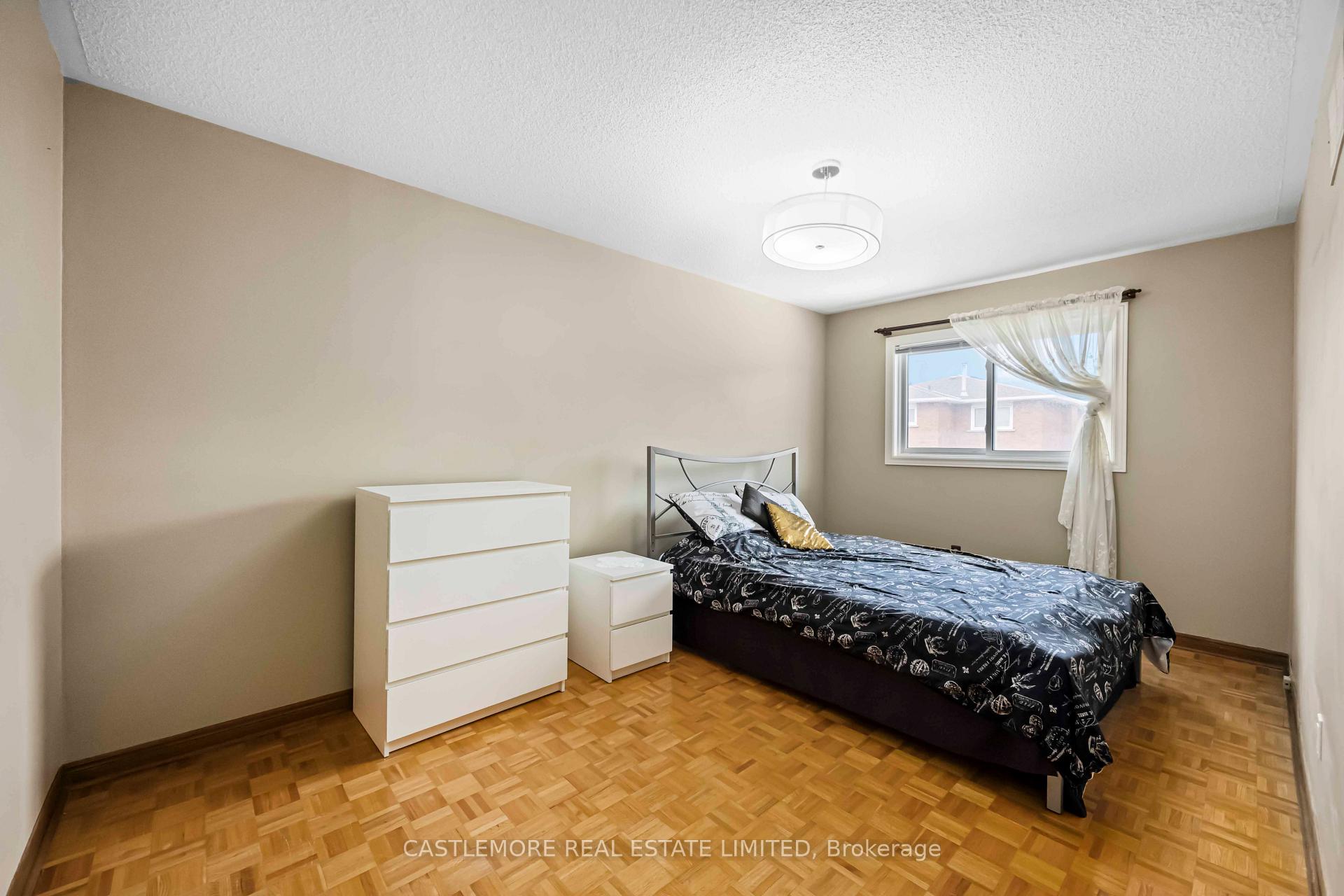 Photo 21 of 119 Spring Town Road, Vaughan, East Woodbridge — HOMEH