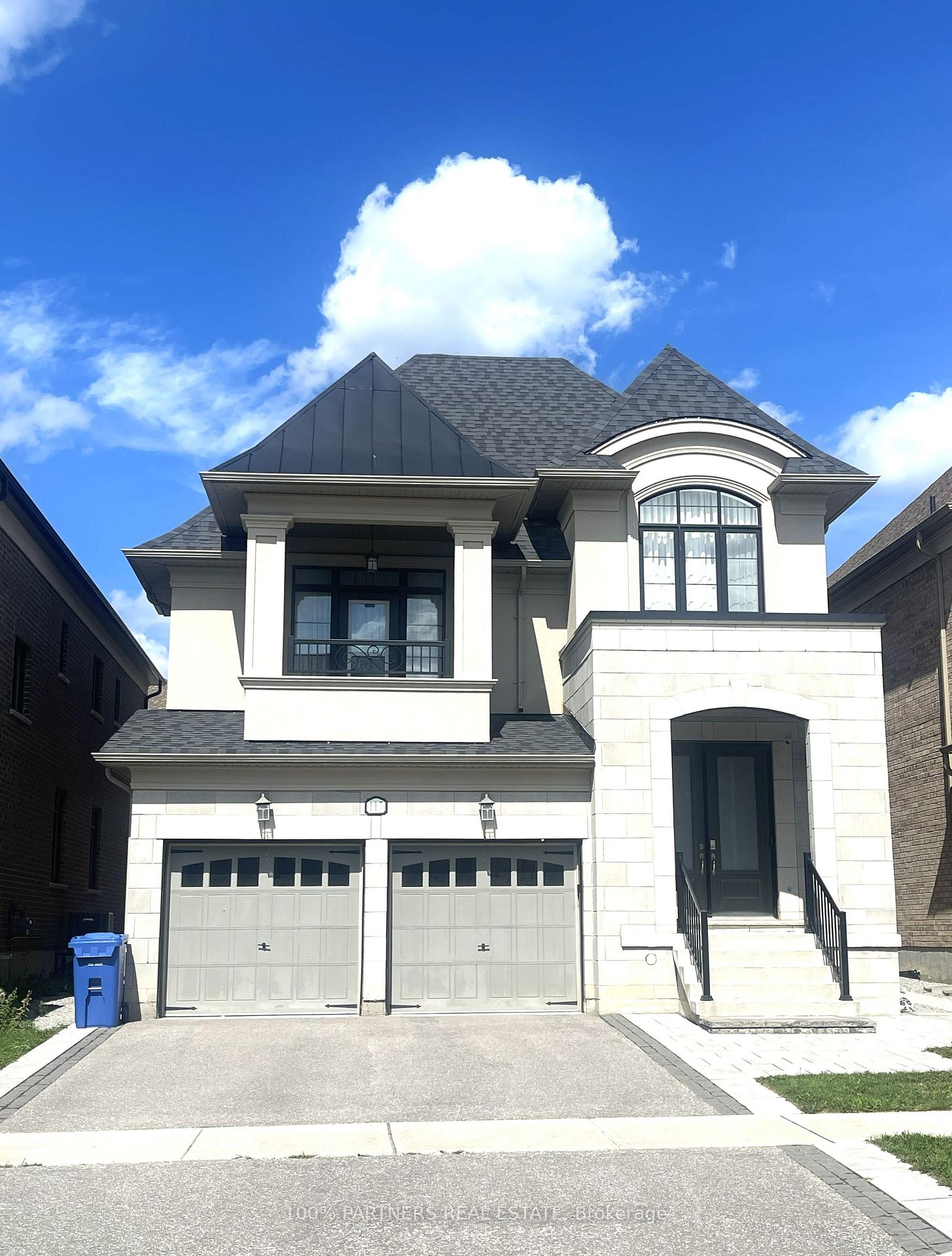 Photo 1 of 117 Botelho Circle E, Aurora, Bayview Southeast — HOMEH