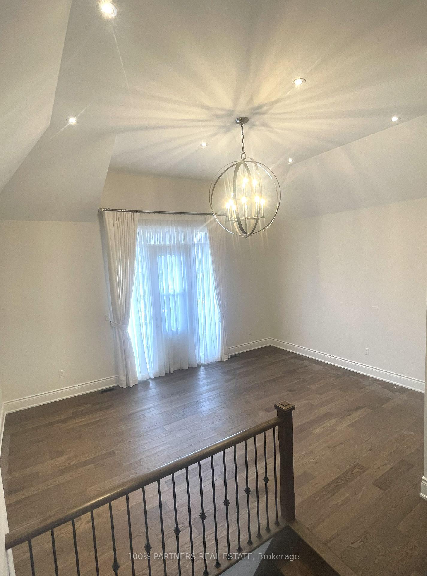 Photo 7 of 117 Botelho Circle E, Aurora, Bayview Southeast — HOMEH