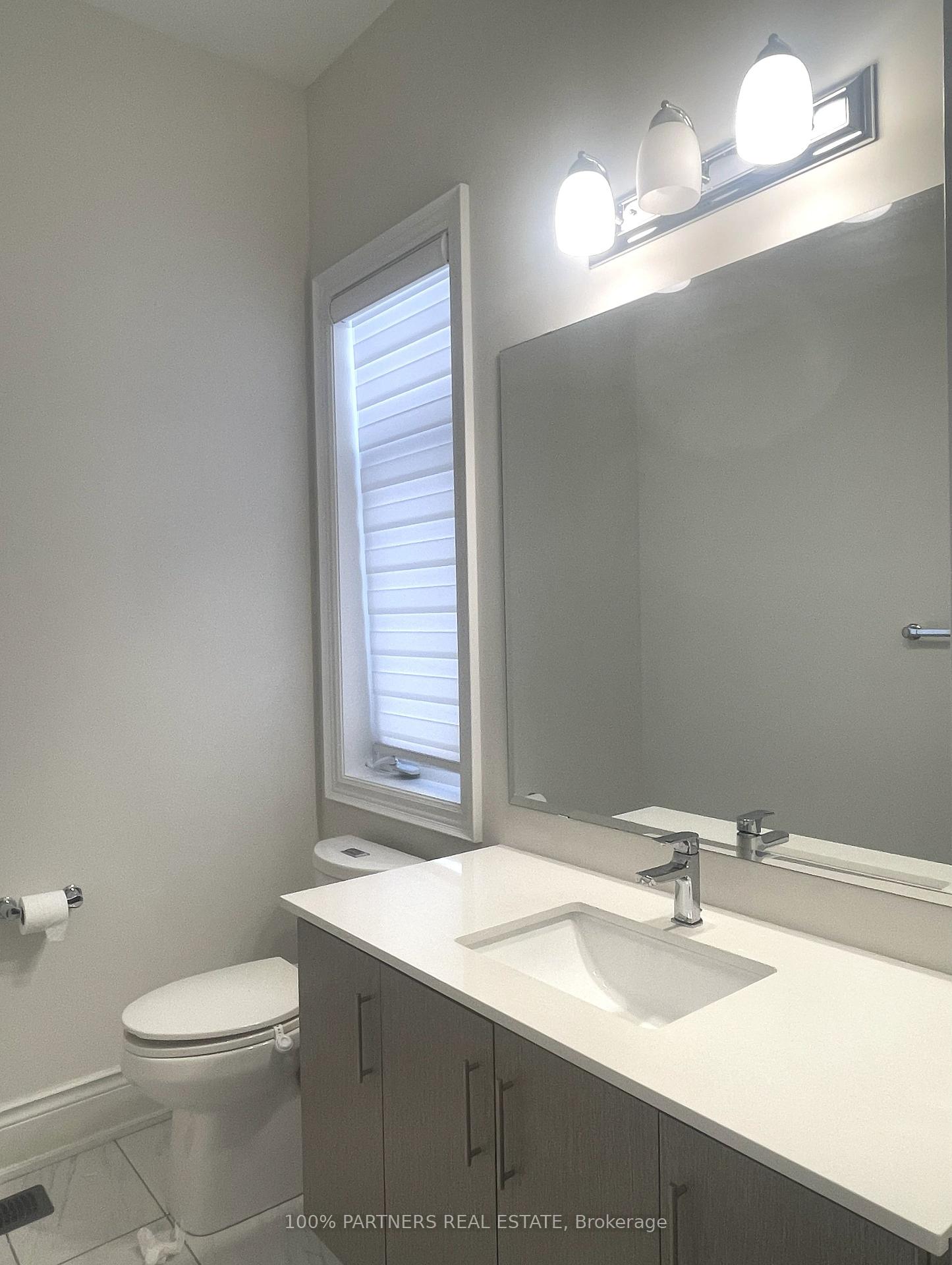 Photo 9 of 117 Botelho Circle E, Aurora, Bayview Southeast — HOMEH