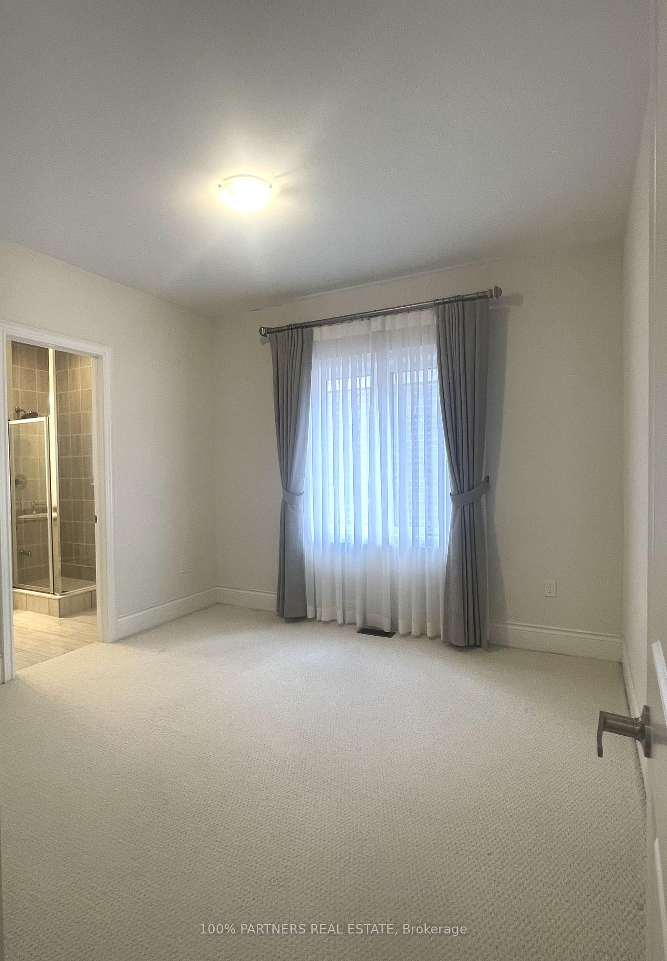 Photo 13 of 117 Botelho Circle E, Aurora, Bayview Southeast — HOMEH