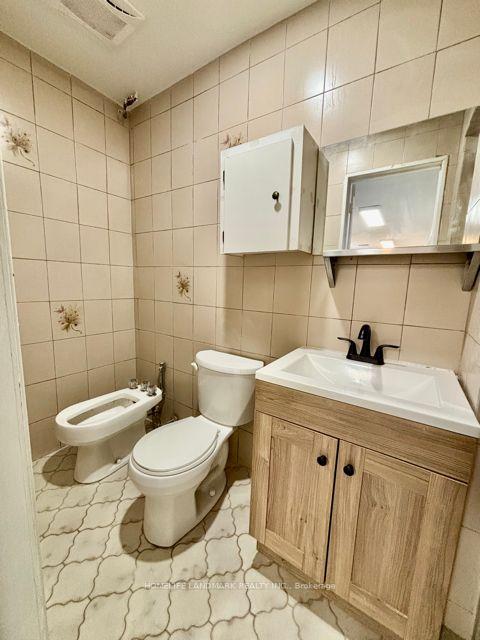 Photo 8 of Unit Basement, 46 Crestwood Road, Vaughan, Crestwood-Springfarm-Yorkhill — HOMEH