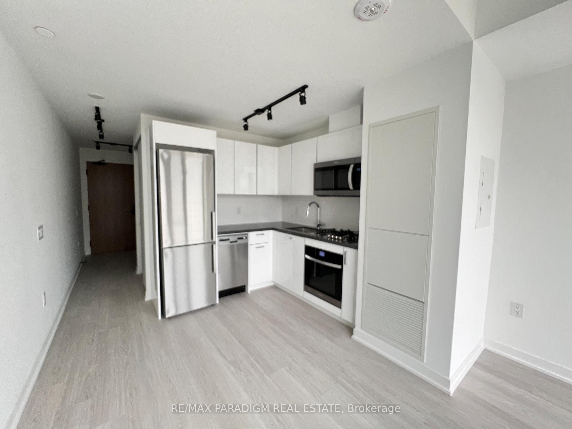 Photo 3 of Unit 1705, 195 McCaul Street, Toronto, Kensington-Chinatown — HOMEH