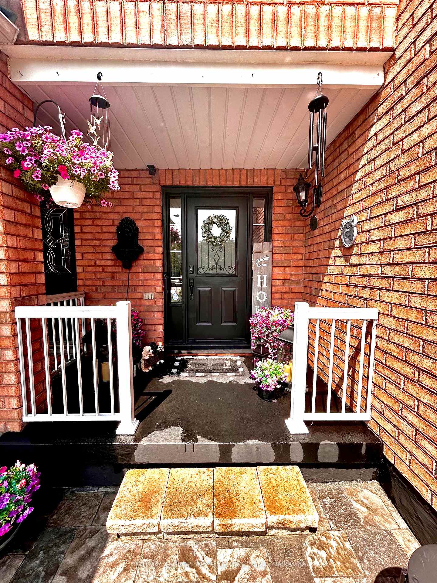 Photo 3 of 91 Monaco Court, Brampton, Fletcher's Meadow — HOMEH
