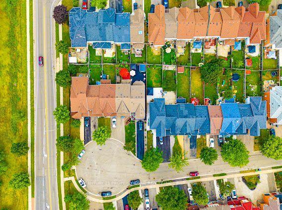 Photo 55 of 91 Monaco Court, Brampton, Fletcher's Meadow — HOMEH