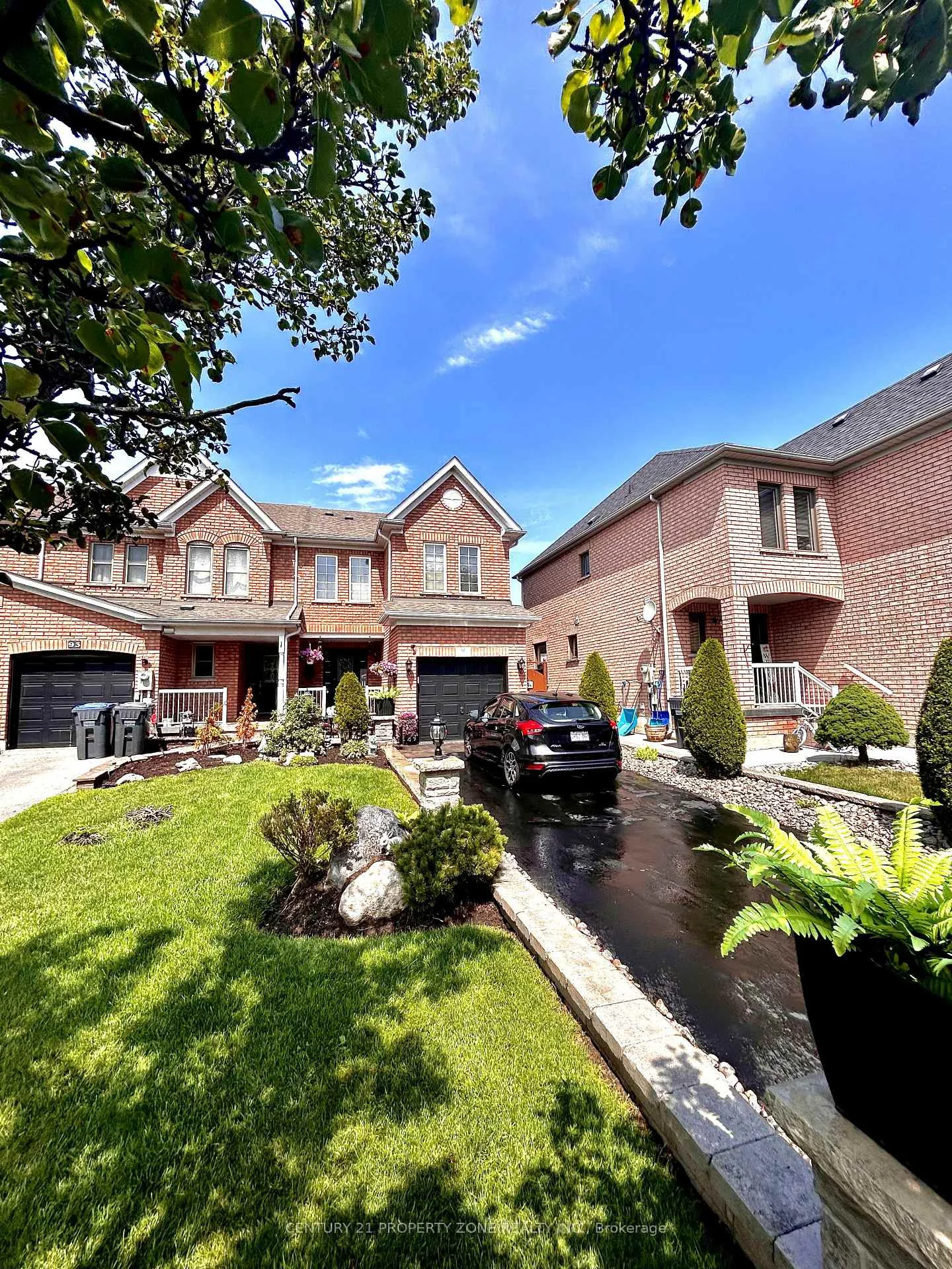 Photo 46 of 91 Monaco Court, Brampton, Fletcher's Meadow — HOMEH