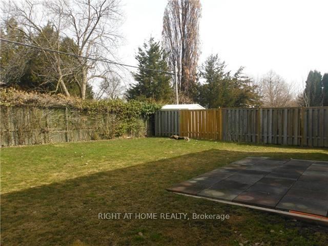 Photo 12 of 38 Clovercrest Road, North York, Don Valley Village — HOMEH