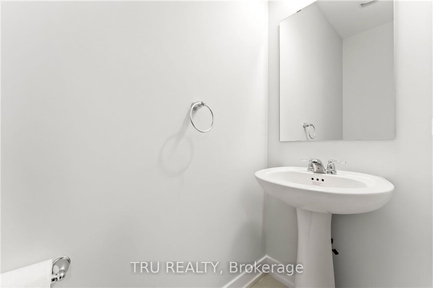 Photo 11 of 239 Anyolite Private, Ottawa, Barrhaven - Heritage Park — HOMEH