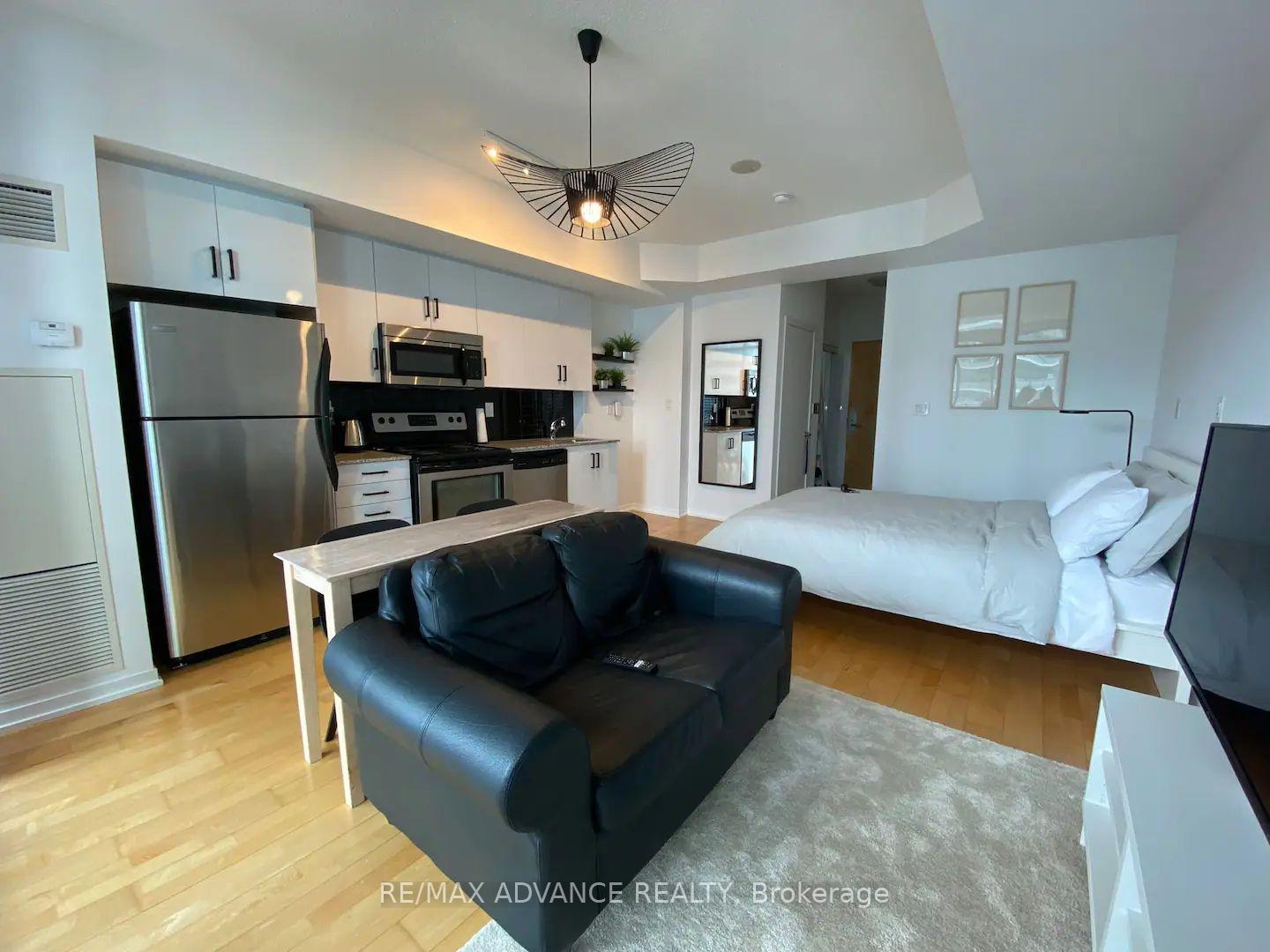 Photo 4 of Unit 3603, 65 Bremner Boulevard, Toronto, Waterfront Communities — HOMEH