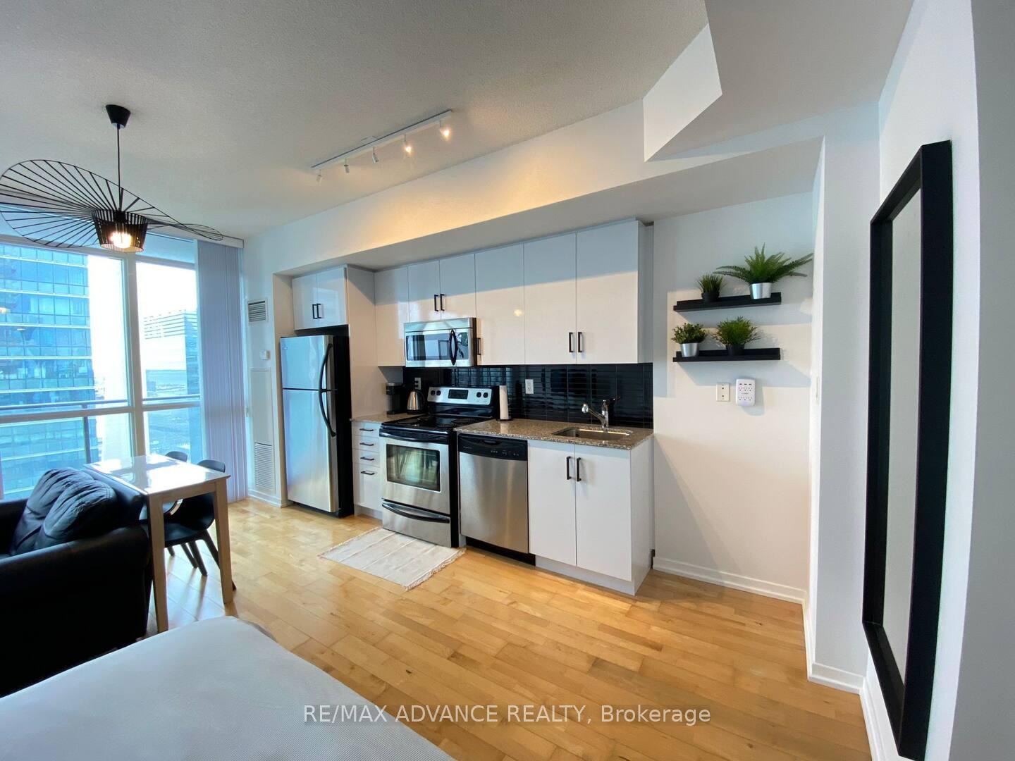 Photo 5 of Unit 3603, 65 Bremner Boulevard, Toronto, Waterfront Communities — HOMEH