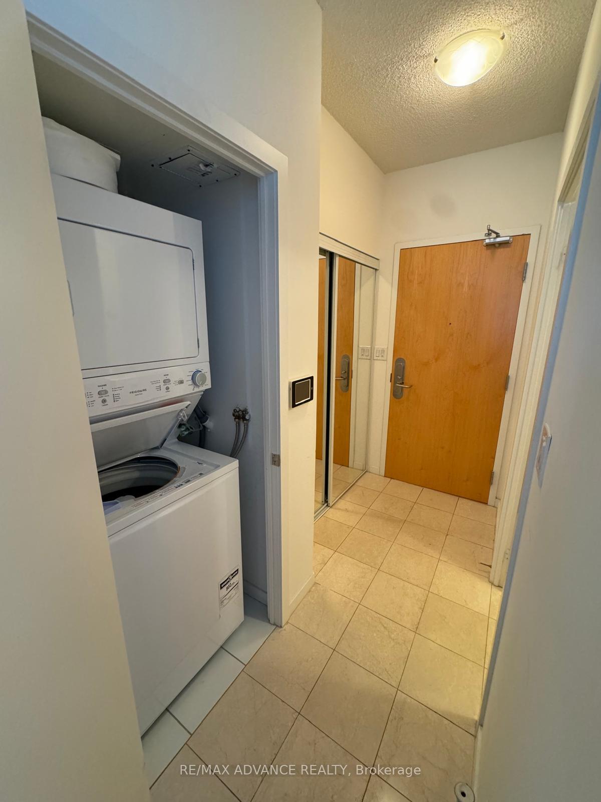 Photo 10 of Unit 3603, 65 Bremner Boulevard, Toronto, Waterfront Communities — HOMEH