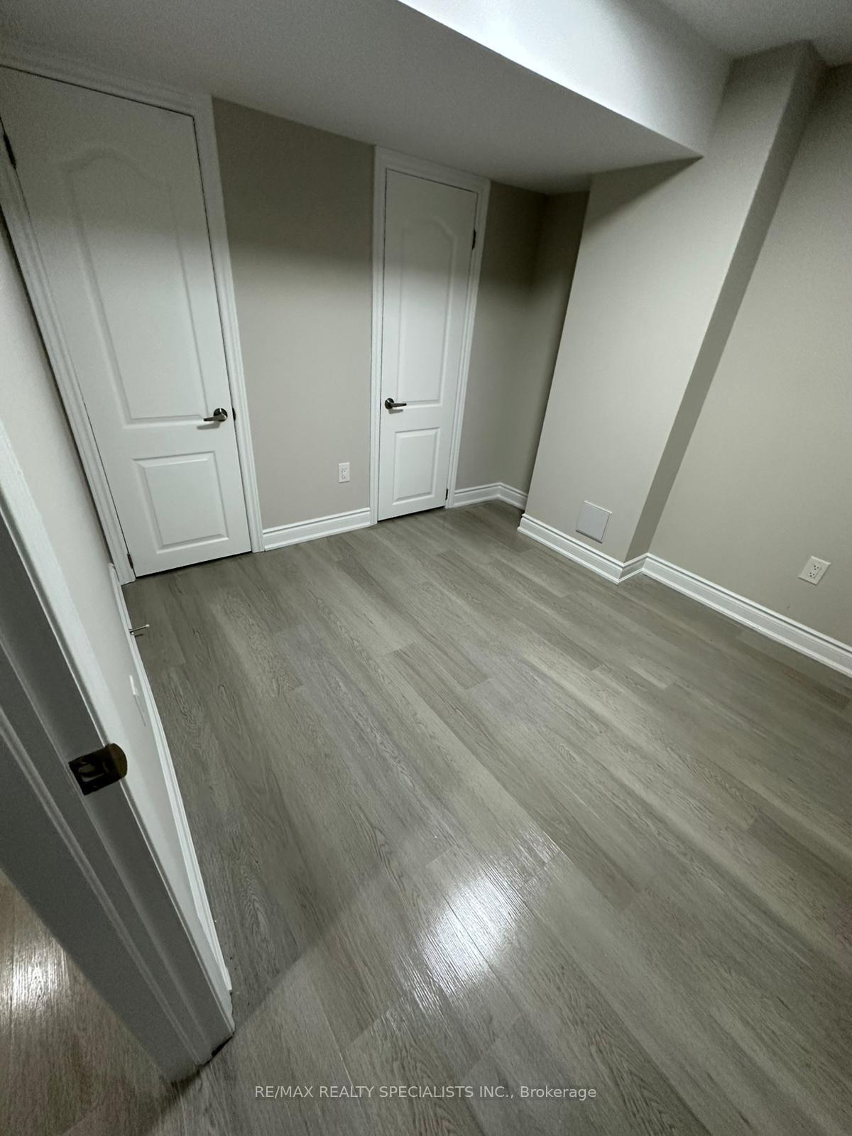 Photo 4 of 10 Bramacre Court, Brampton, Northwest Sandalwood Parkway — HOMEH