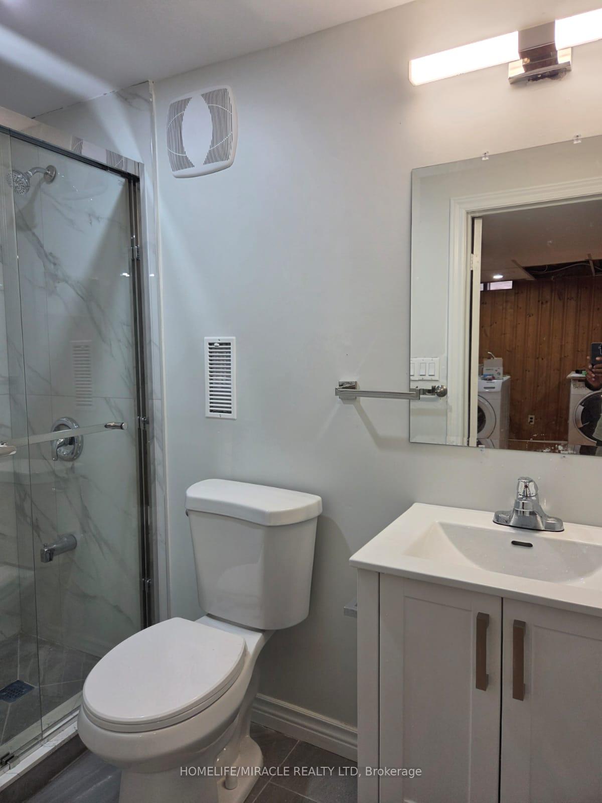 Photo 12 of 18 Beisel Court, Brampton, Heart Lake West — HOMEH