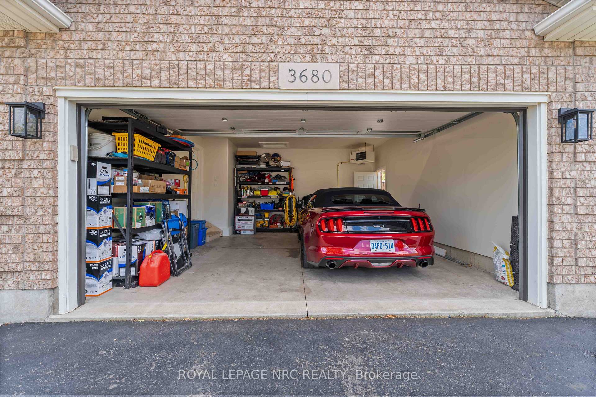 Photo 4 of 3680 Weinbrenner Road, Niagara Falls, Chippawa — HOMEH