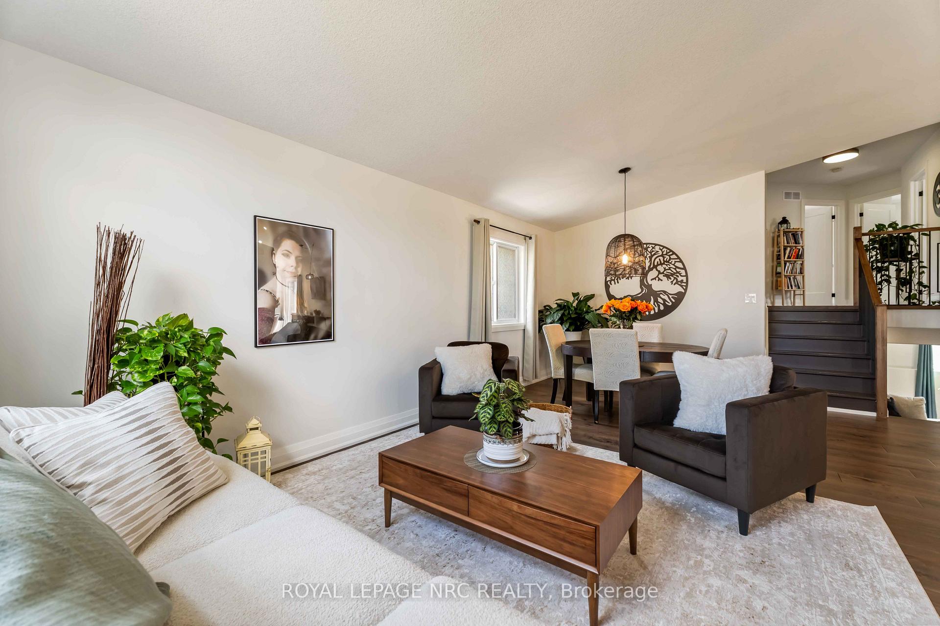 Photo 9 of 3680 Weinbrenner Road, Niagara Falls, Chippawa — HOMEH