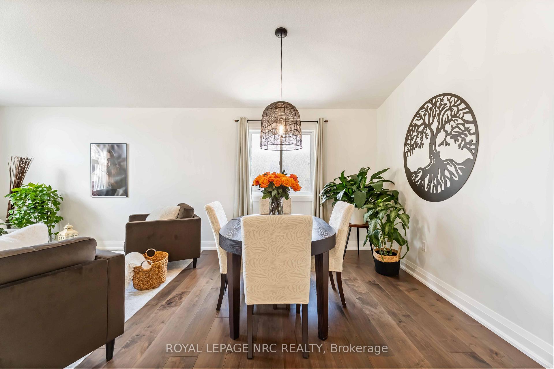 Photo 11 of 3680 Weinbrenner Road, Niagara Falls, Chippawa — HOMEH