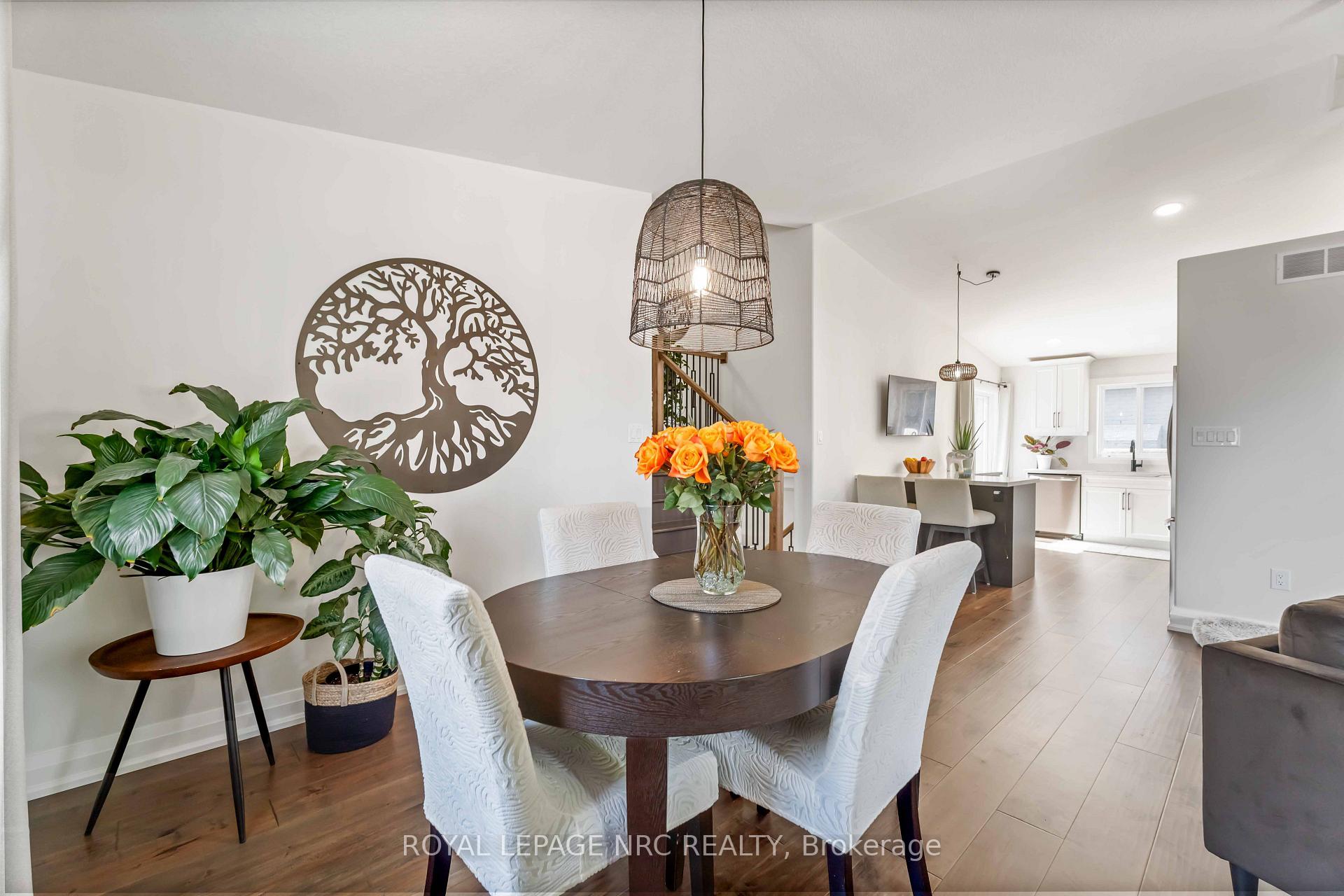 Photo 12 of 3680 Weinbrenner Road, Niagara Falls, Chippawa — HOMEH