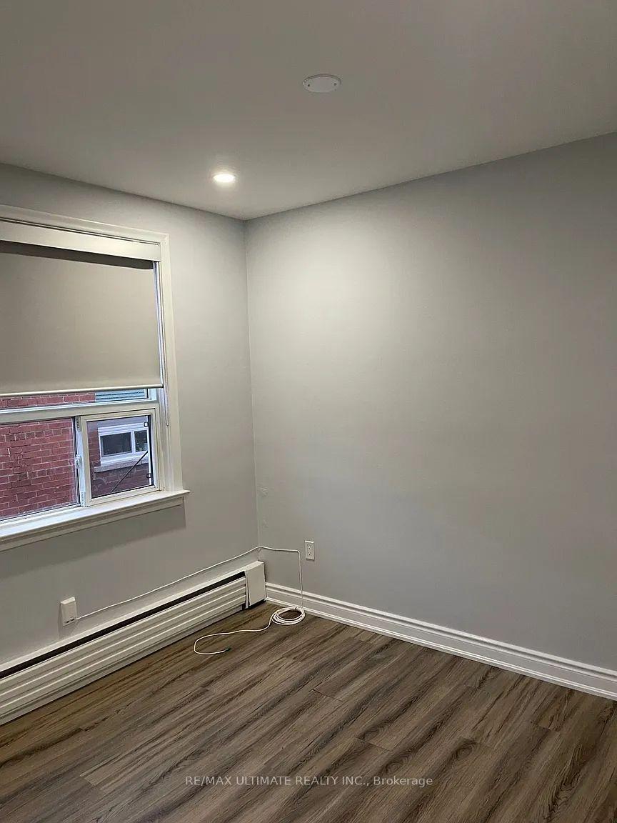 Photo 3 of Unit 2, 749 Marlee Avenue, North York, Yorkdale-Glen Park — HOMEH