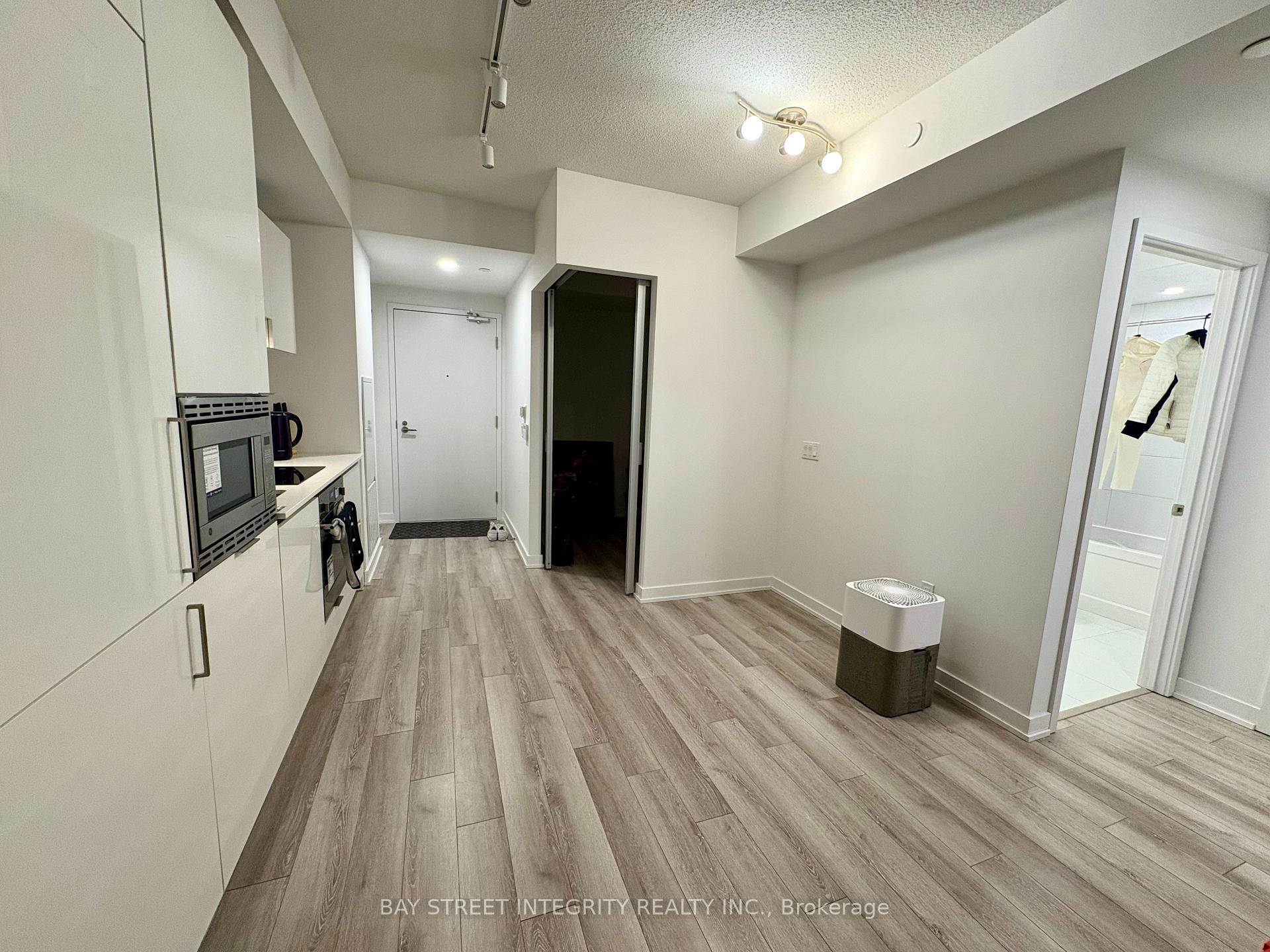 Photo 4 of Unit 1009, 121 St Patrick Street, Toronto, Kensington-Chinatown — HOMEH