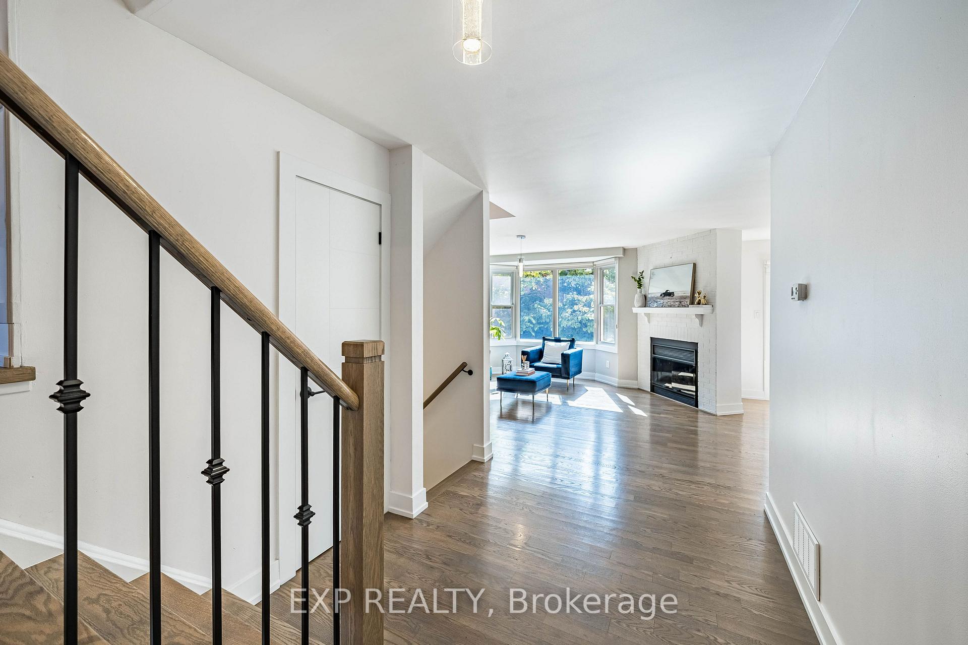 Photo 4 of Unit 44, 2915 Headon Forest Drive, Burlington, Headon — HOMEH