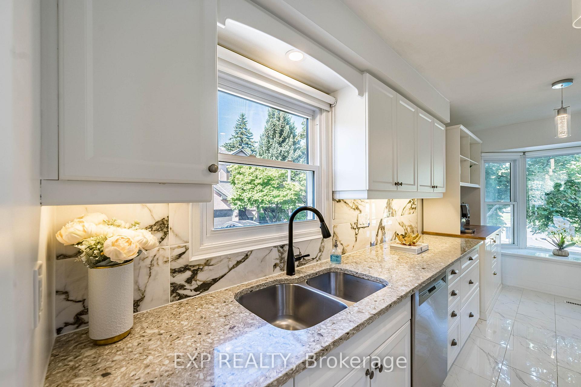Photo 12 of Unit 44, 2915 Headon Forest Drive, Burlington, Headon — HOMEH