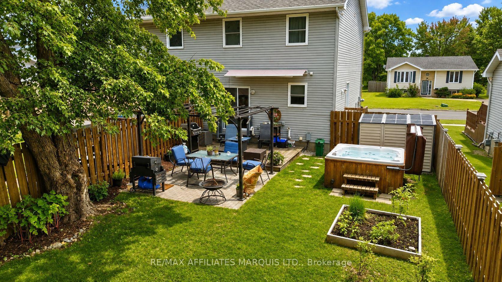 Photo 3 of 21 Wellington Street E, Cornwall, Cornwall — HOMEH