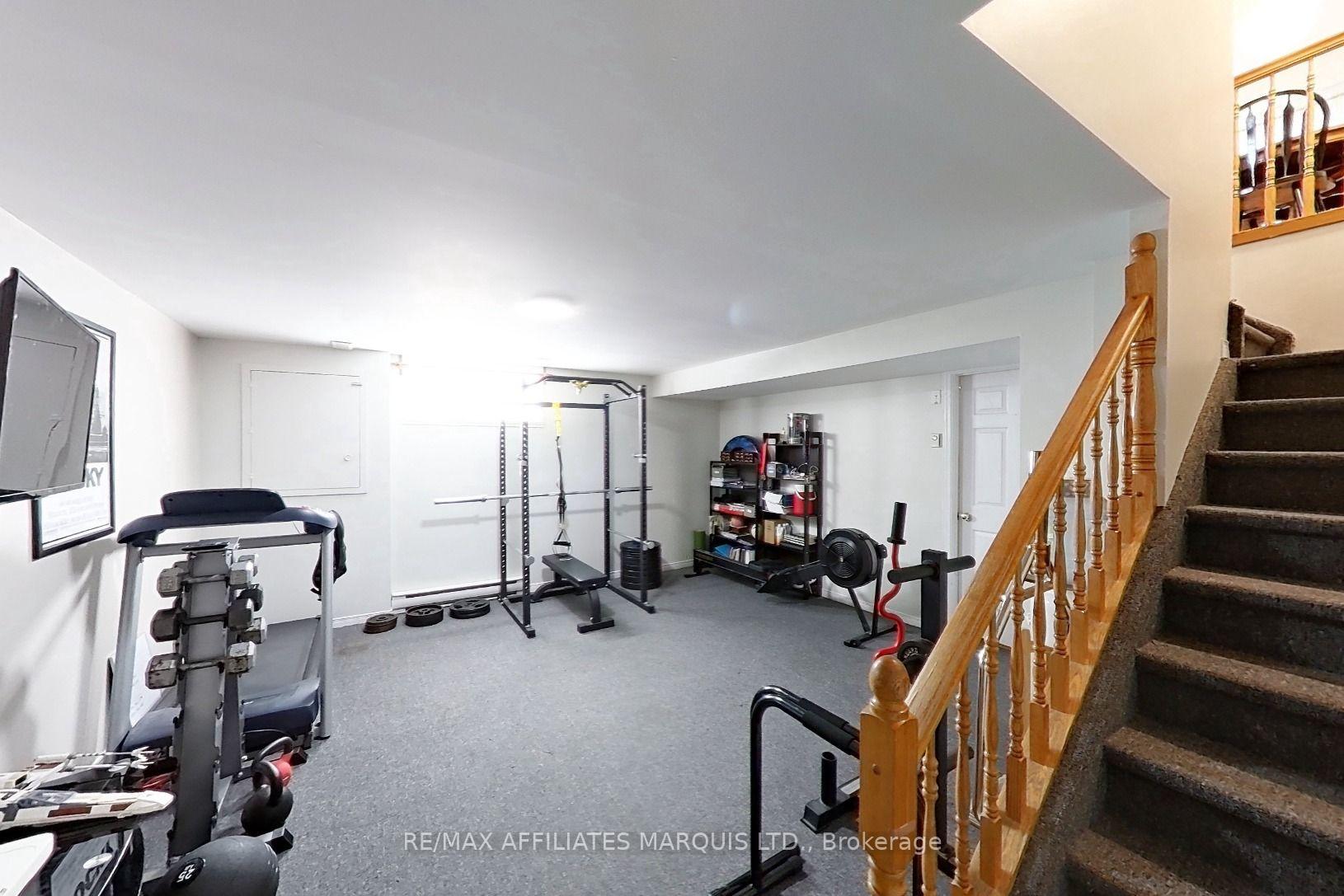 Photo 11 of 21 Wellington Street E, Cornwall, Cornwall — HOMEH