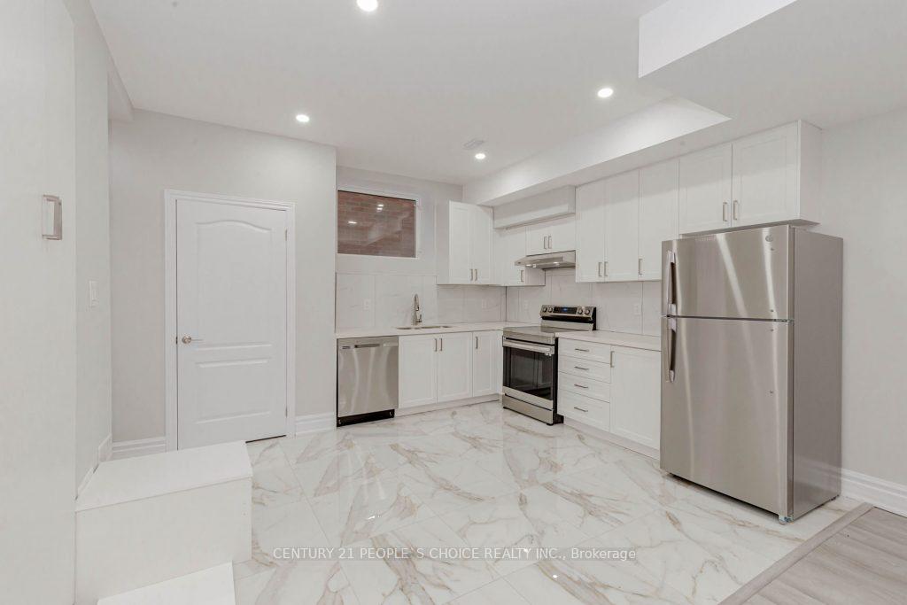 Photo 10 of Unit Lower, 4 Cachet Court, Brampton, Credit Valley — HOMEH