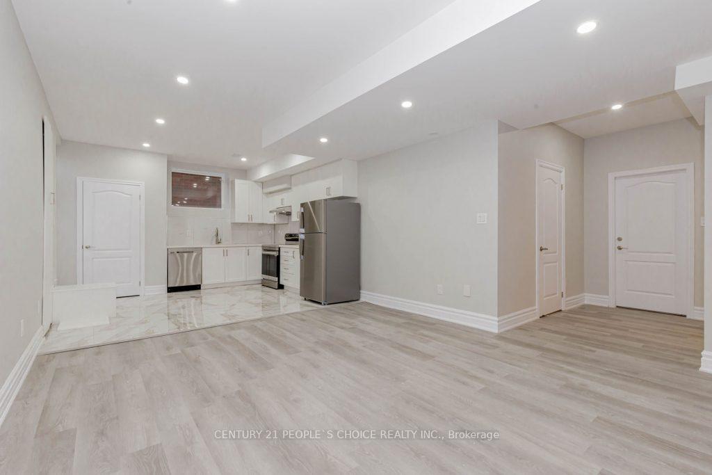 Photo 18 of Unit Lower, 4 Cachet Court, Brampton, Credit Valley — HOMEH